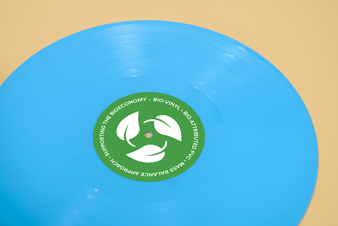 Bio-attributed colour vinyl, reduced impact, biovinyl